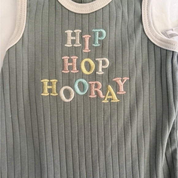 Lot of 3 Baby Outfit Set with Green Romper and Elephant Print - Picture 3 of 7